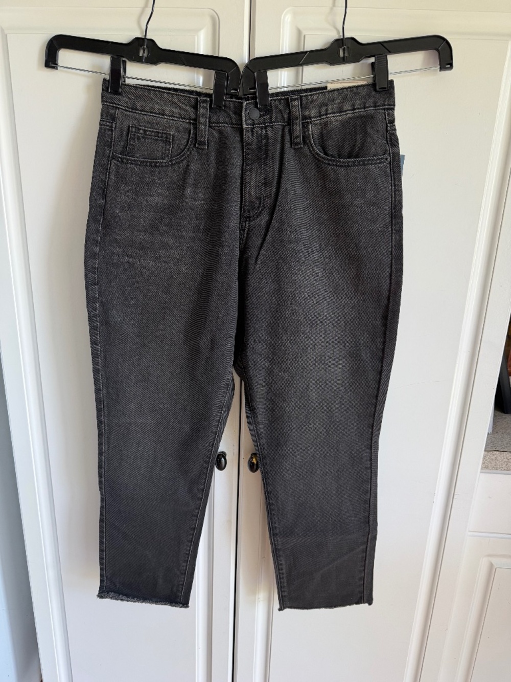 New Universal Threads Black Jeans size 10 Raw Hem
